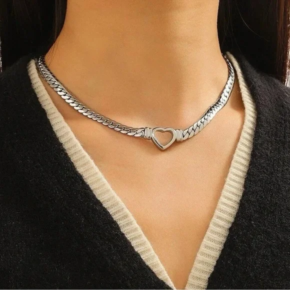 Heart link necklace ,18k gold plated heart necklace - Picture 1 of 2